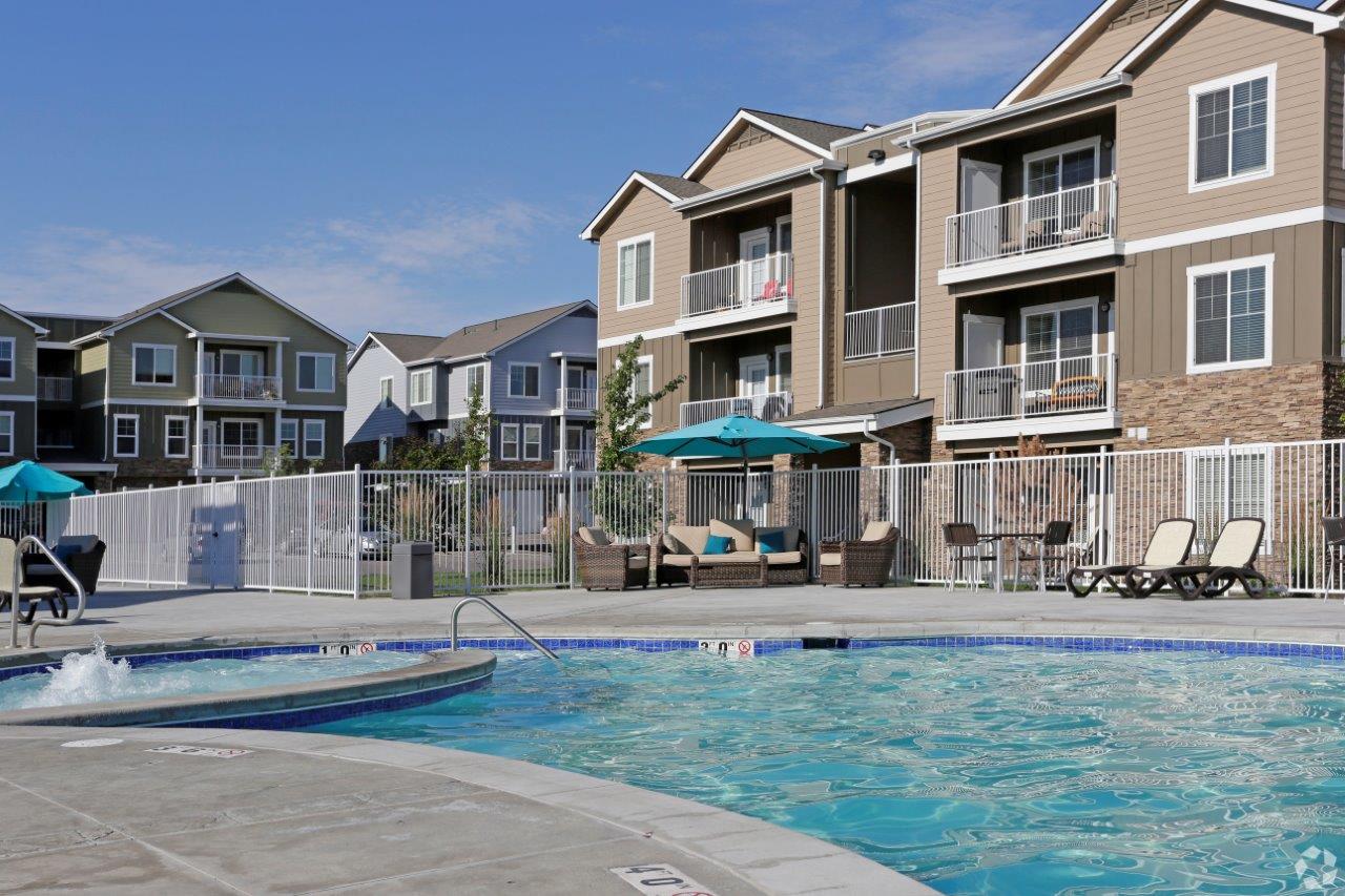 High Point on Overland Apartments in Meridian, ID
